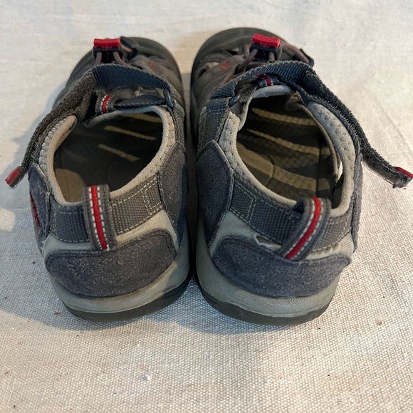 Boys Keen Blue Waterproof Water Shoes Boys Size 5 - Picture 4 of 9